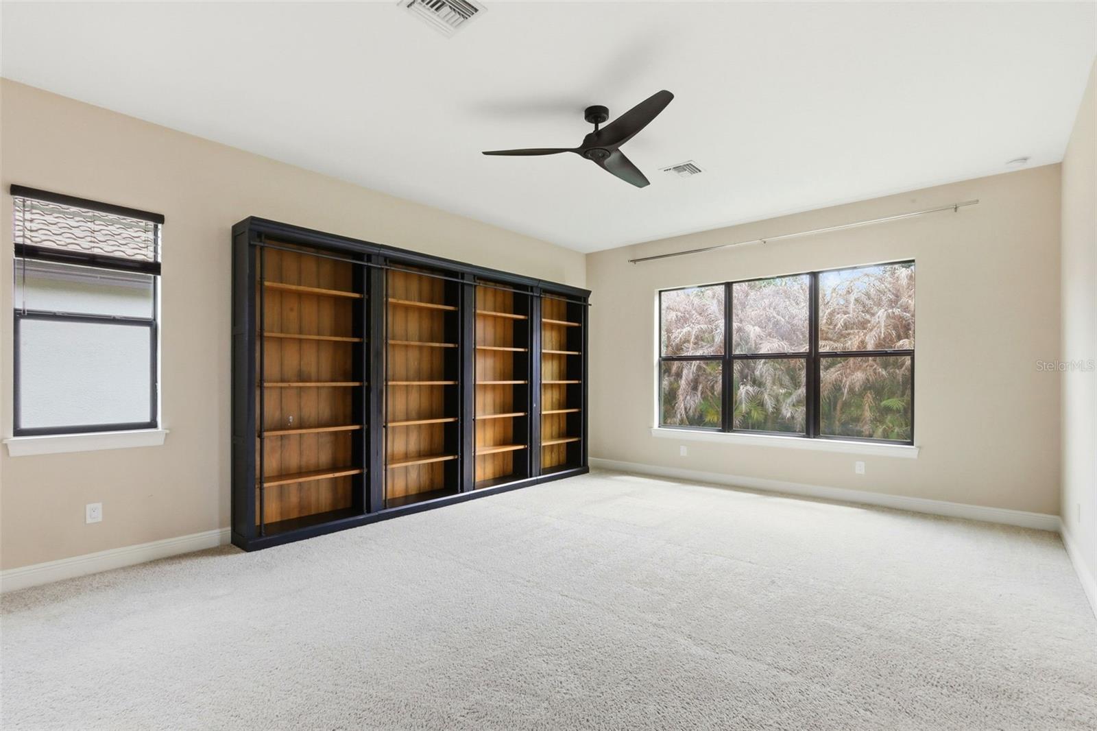 Image 35 of 50 For 14907 Tavares Mill Avenue