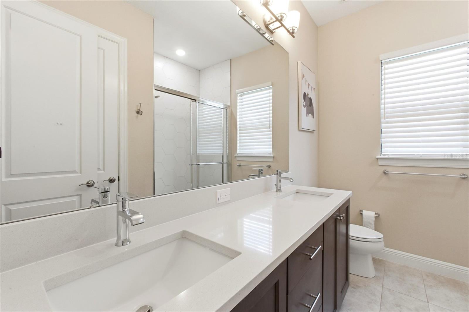 Image 40 of 50 For 14907 Tavares Mill Avenue