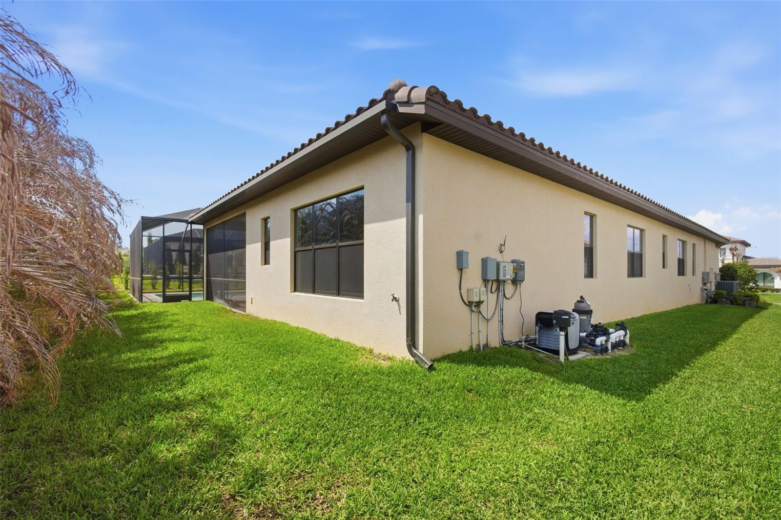 Image 46 of 50 For 14907 Tavares Mill Avenue