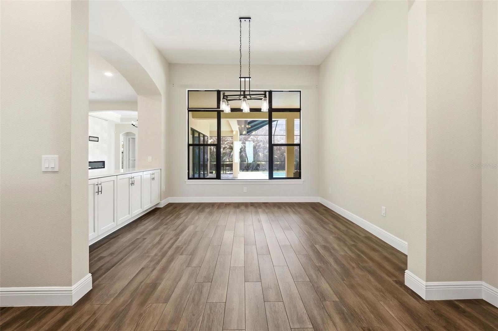 Image 9 of 50 For 14907 Tavares Mill Avenue