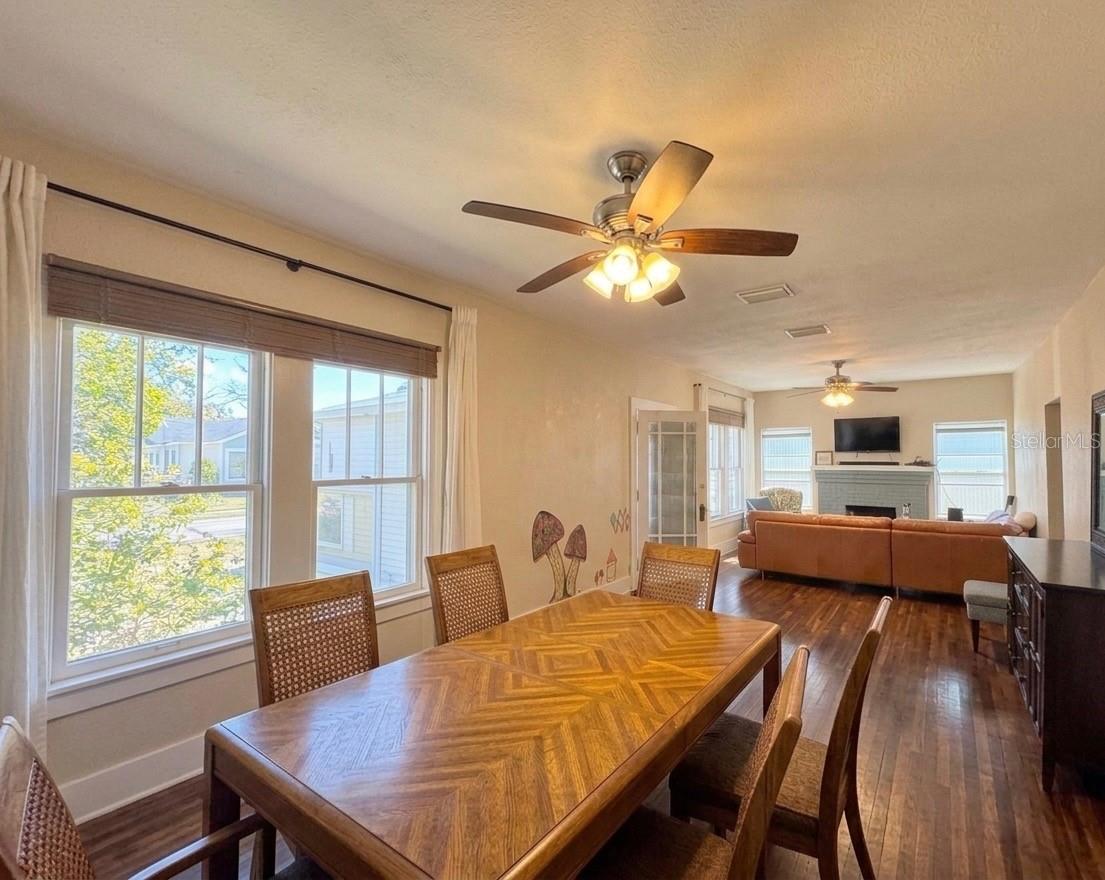 Image 3 of 6 For 1010 14th Avenue Nw