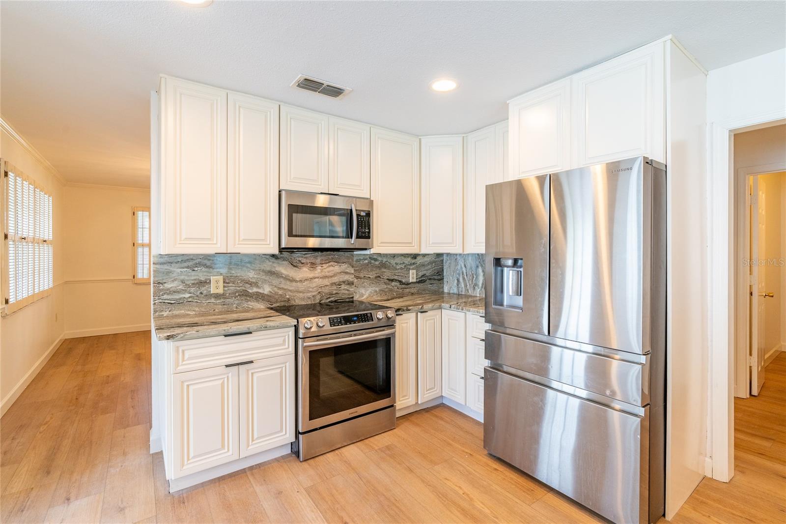 Image 21 of 78 For 2802 Hammock Drive