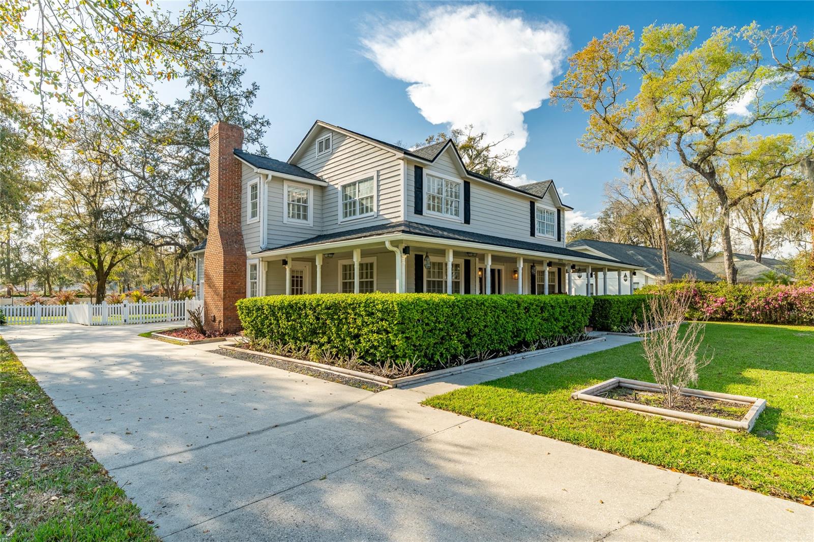 Image 3 of 78 For 2802 Hammock Drive