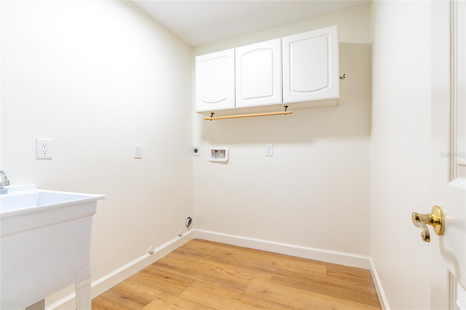 Image 47 of 78 For 2802 Hammock Drive