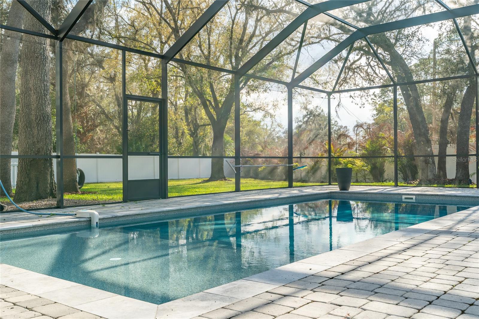 Image 6 of 78 For 2802 Hammock Drive