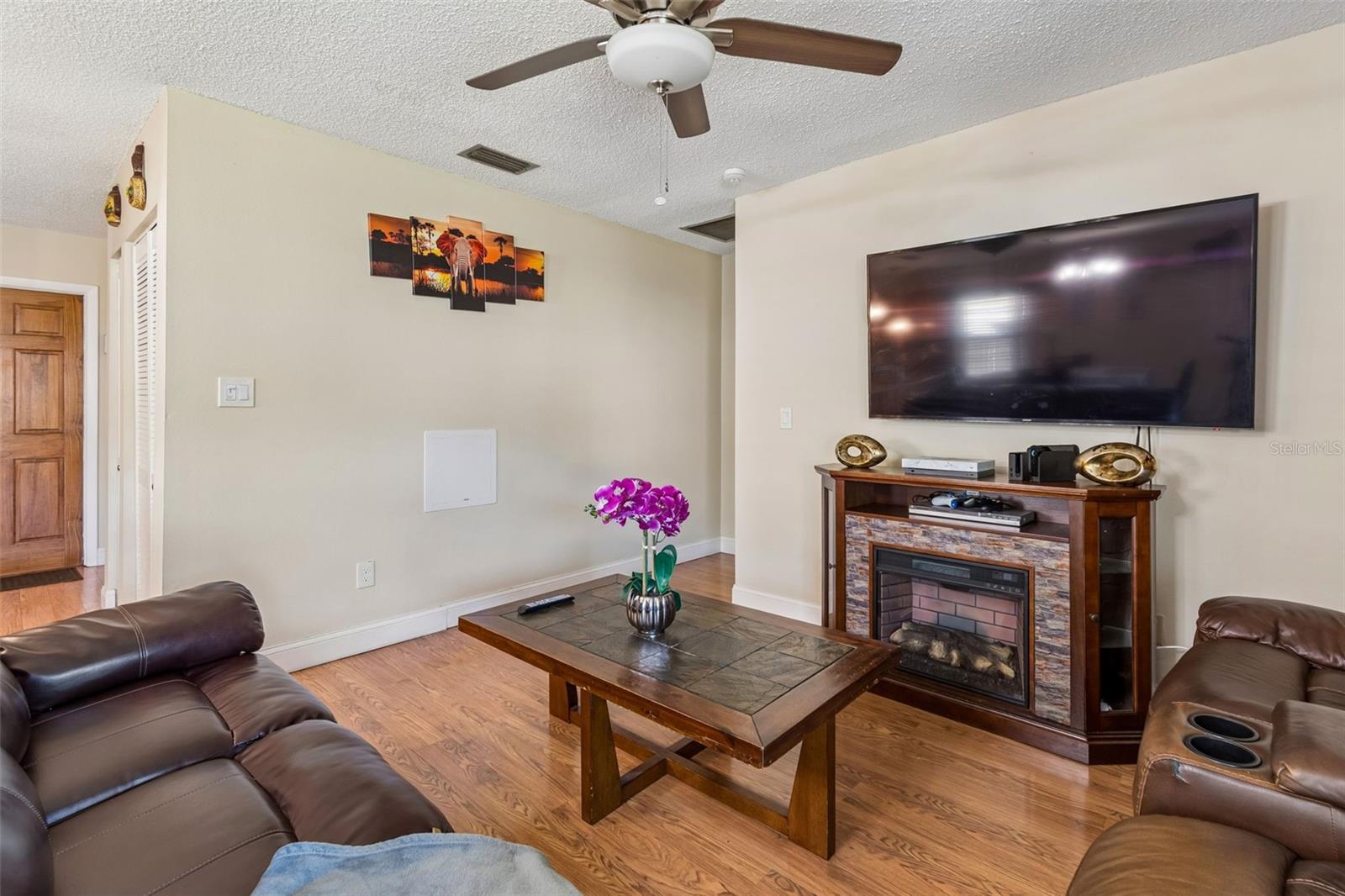 Image 16 of 50 For 14827 Oak Vine Drive