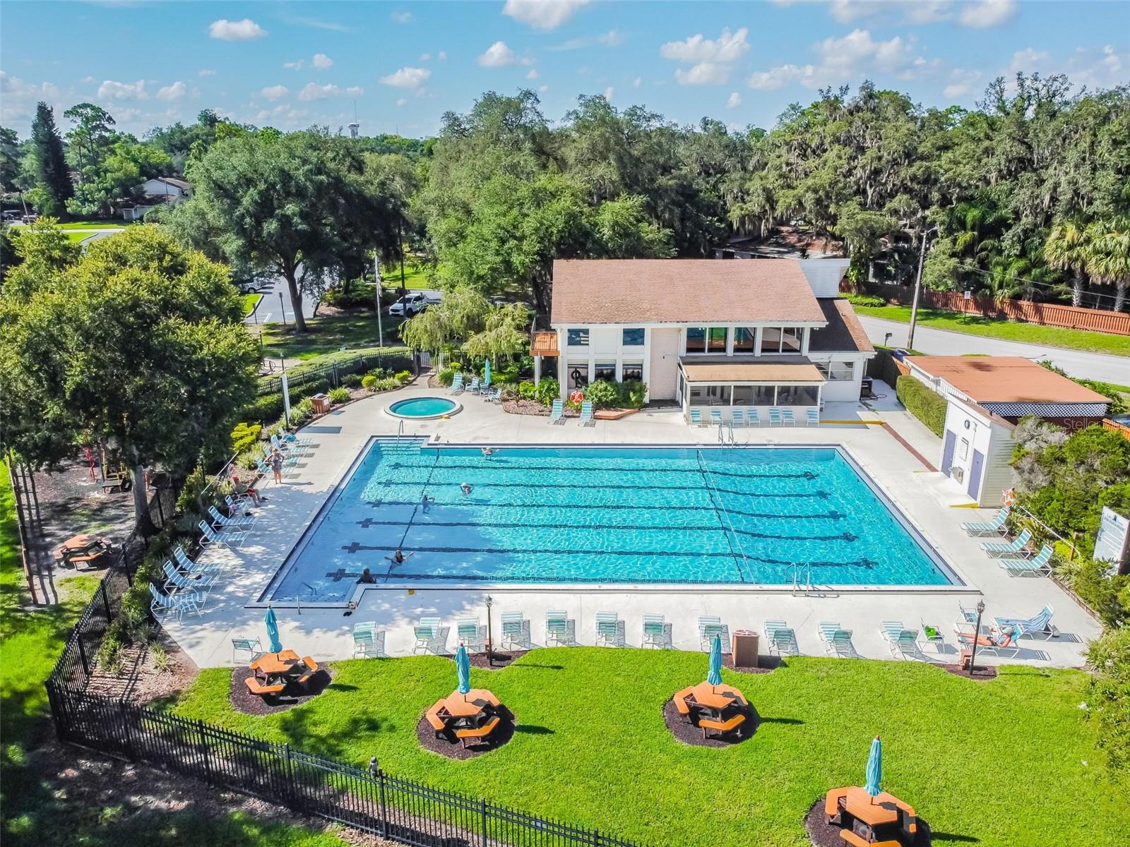 Image 40 of 50 For 14827 Oak Vine Drive