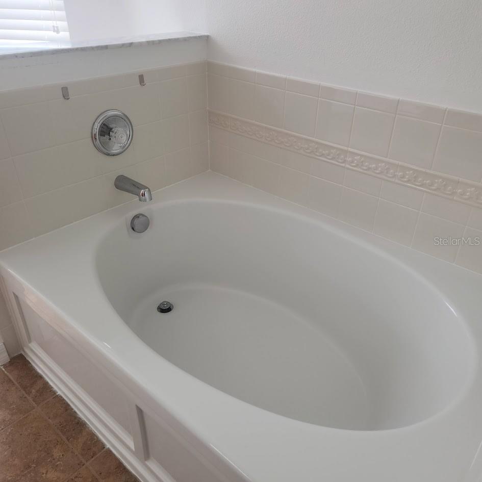 Image 13 of 23 For 3048 Chessington Drive