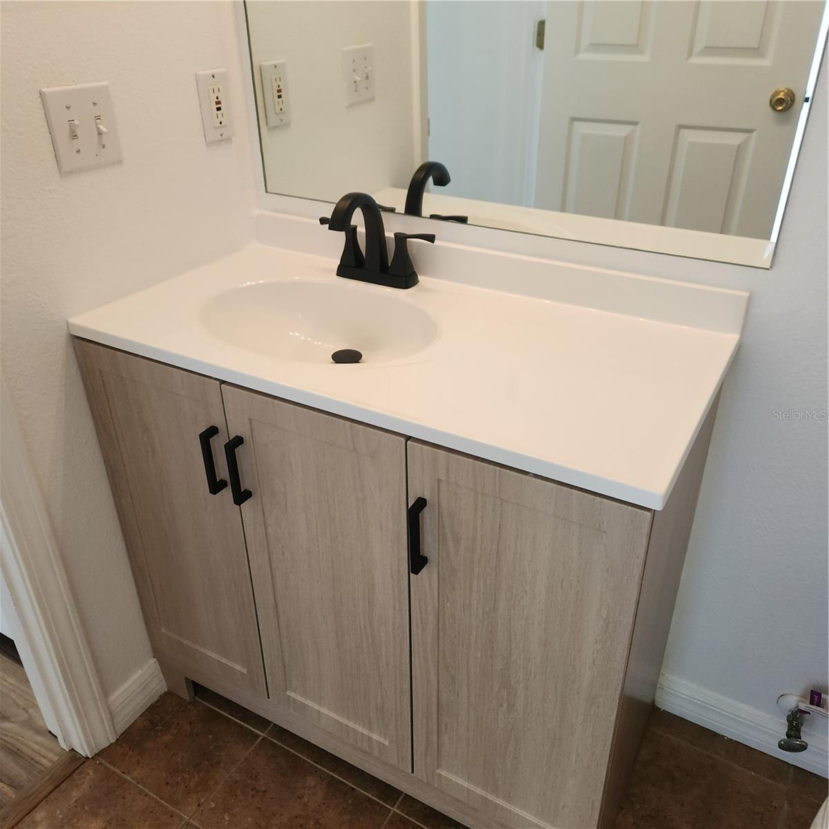 Image 7 of 23 For 3048 Chessington Drive