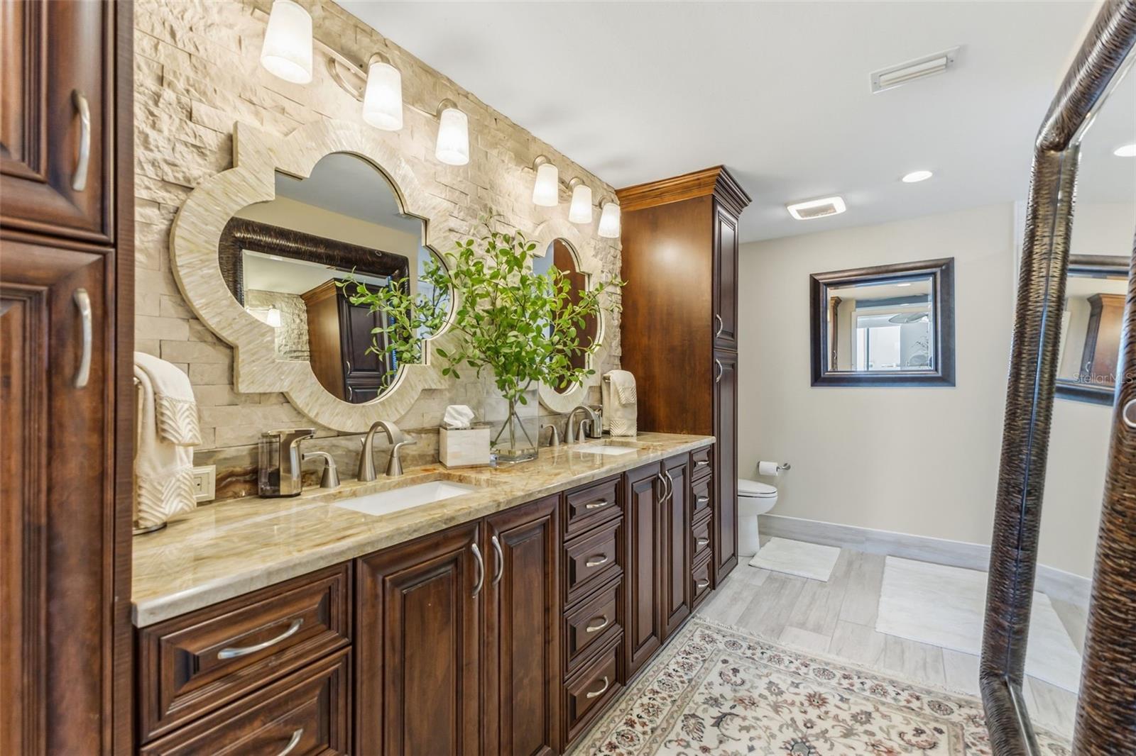 Image 20 of 56 For 1540 Gulf Boulevard 2102