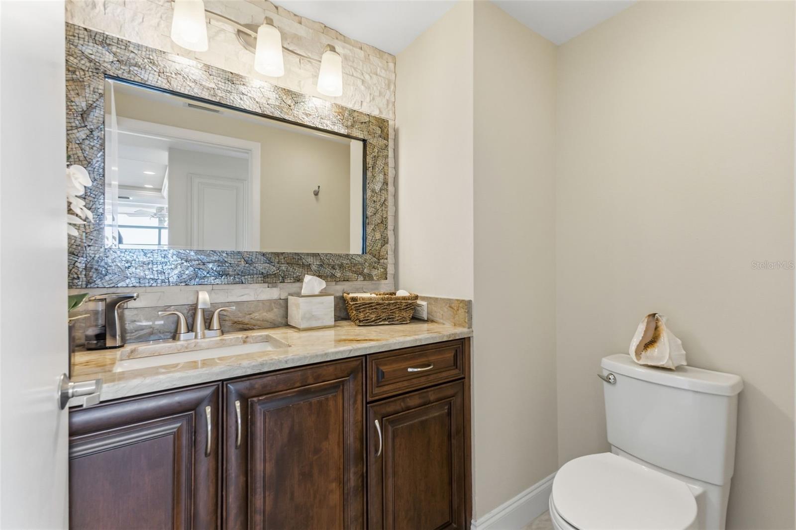 Image 27 of 56 For 1540 Gulf Boulevard 2102