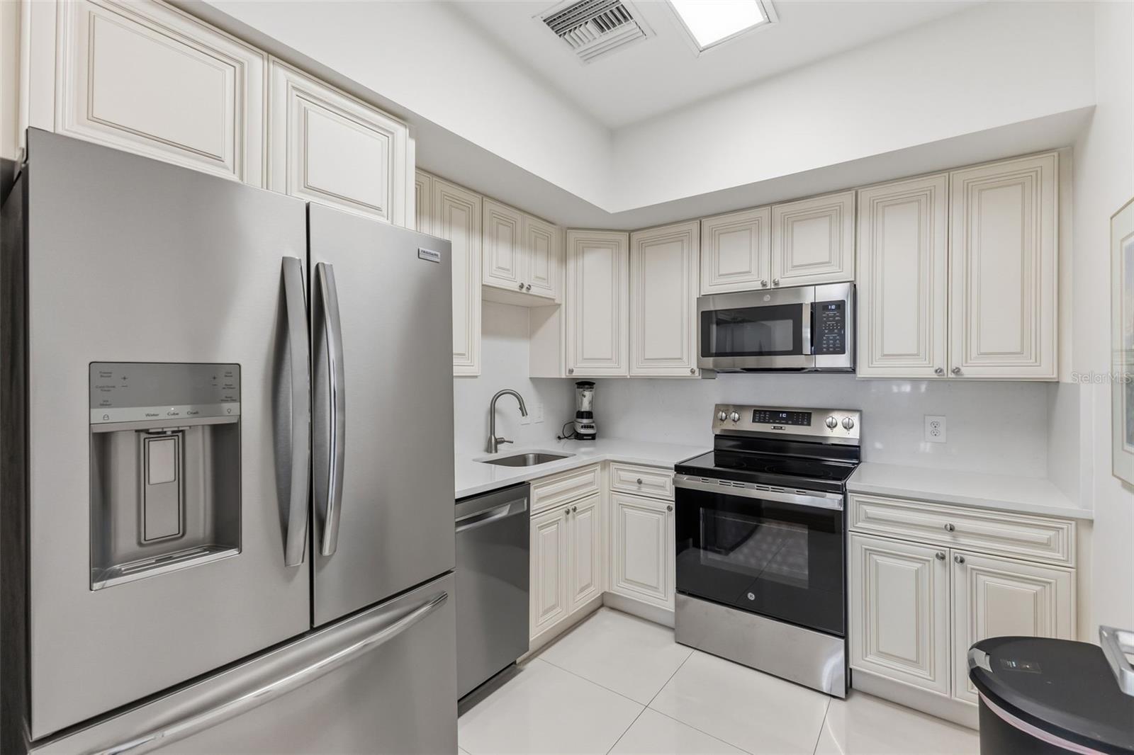 Image 53 of 56 For 1540 Gulf Boulevard 2102