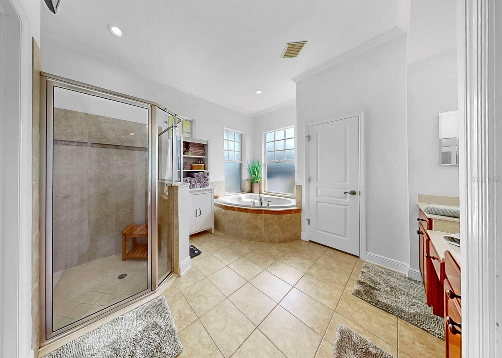 Listing photo id 38 for 5715 Sea Trout Place