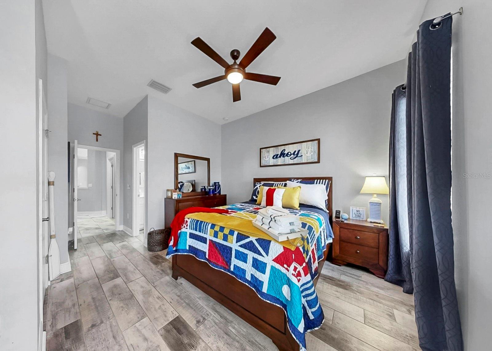 Listing photo id 47 for 5715 Sea Trout Place