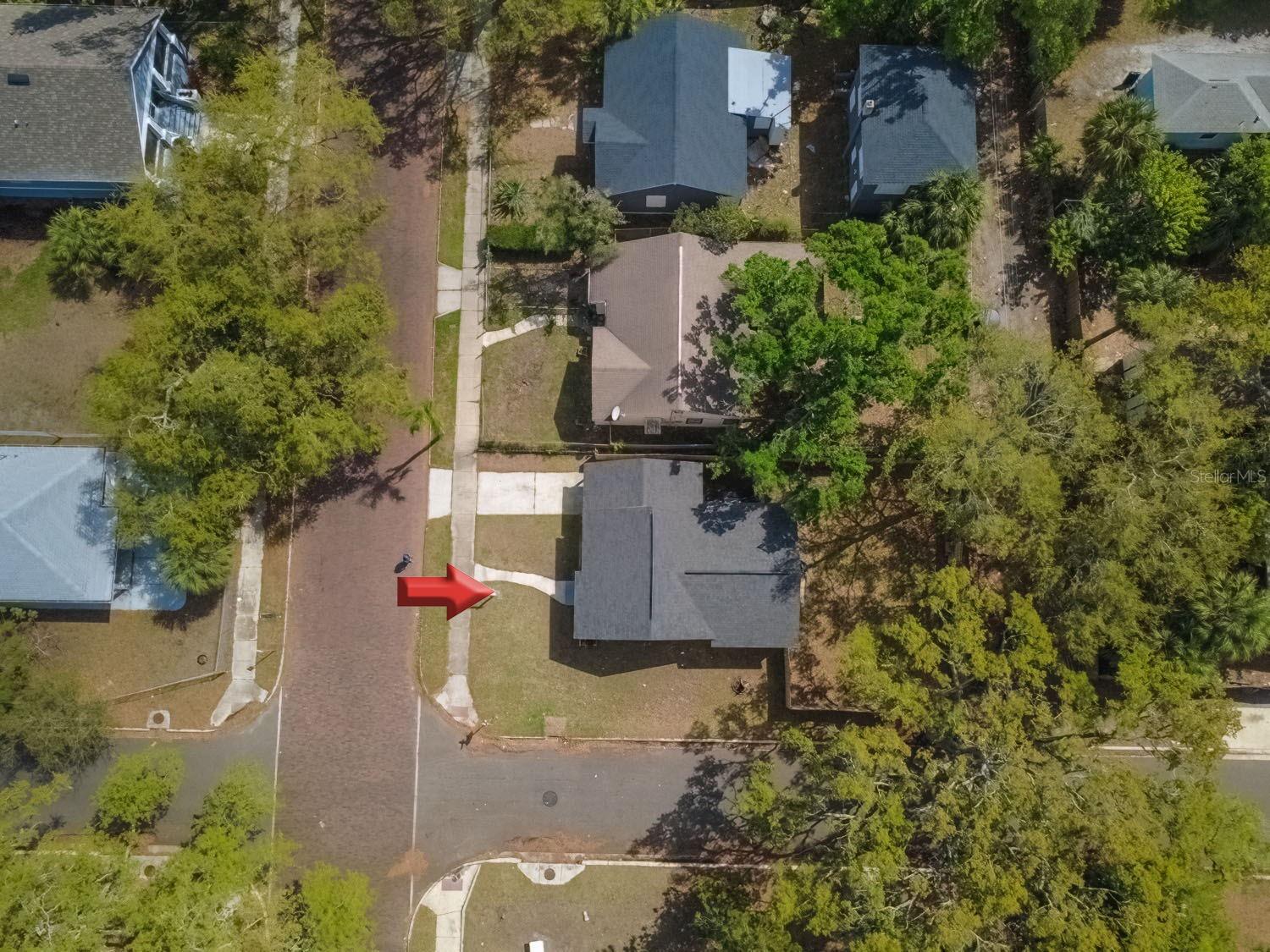 Image 18 of 94 For 546 16th Avenue S