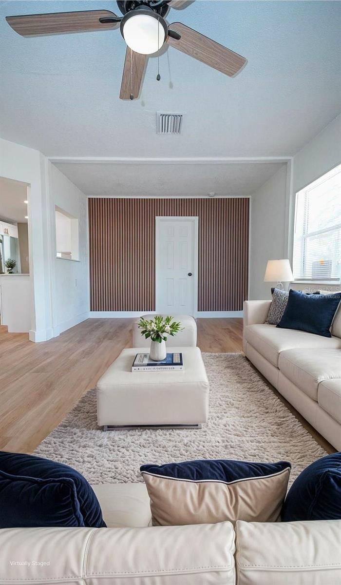 Image 33 of 94 For 546 16th Avenue S