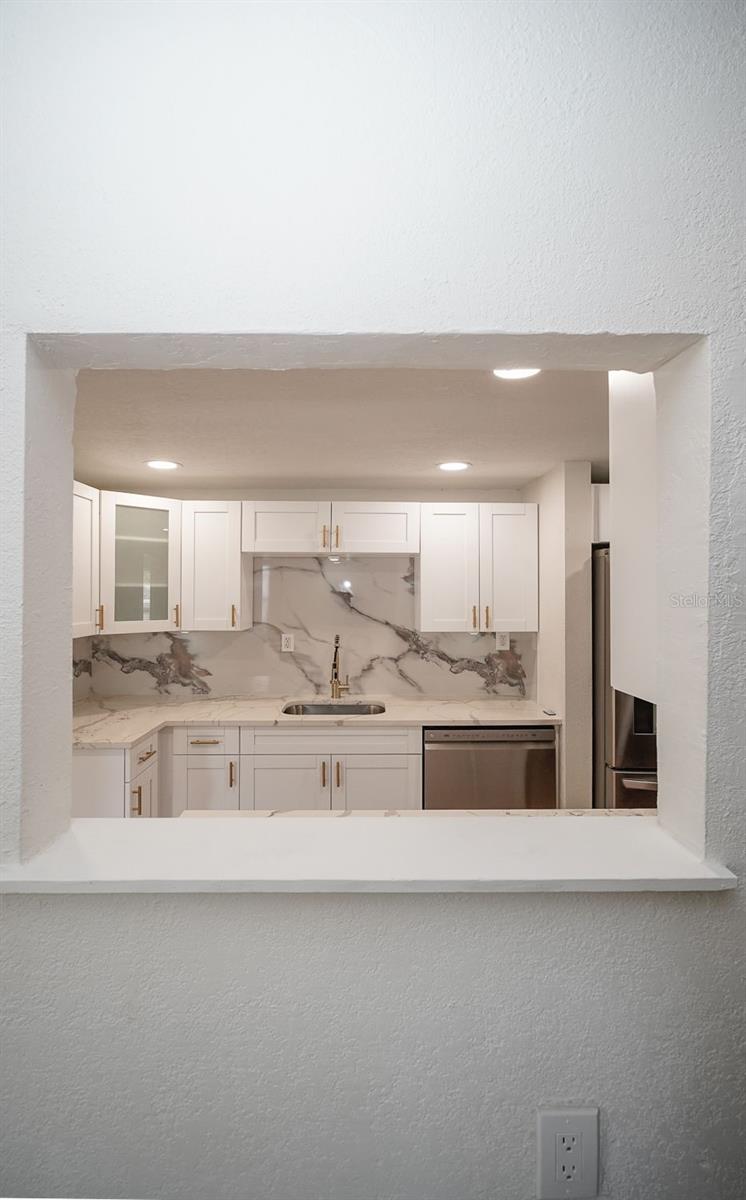 Image 40 of 94 For 546 16th Avenue S