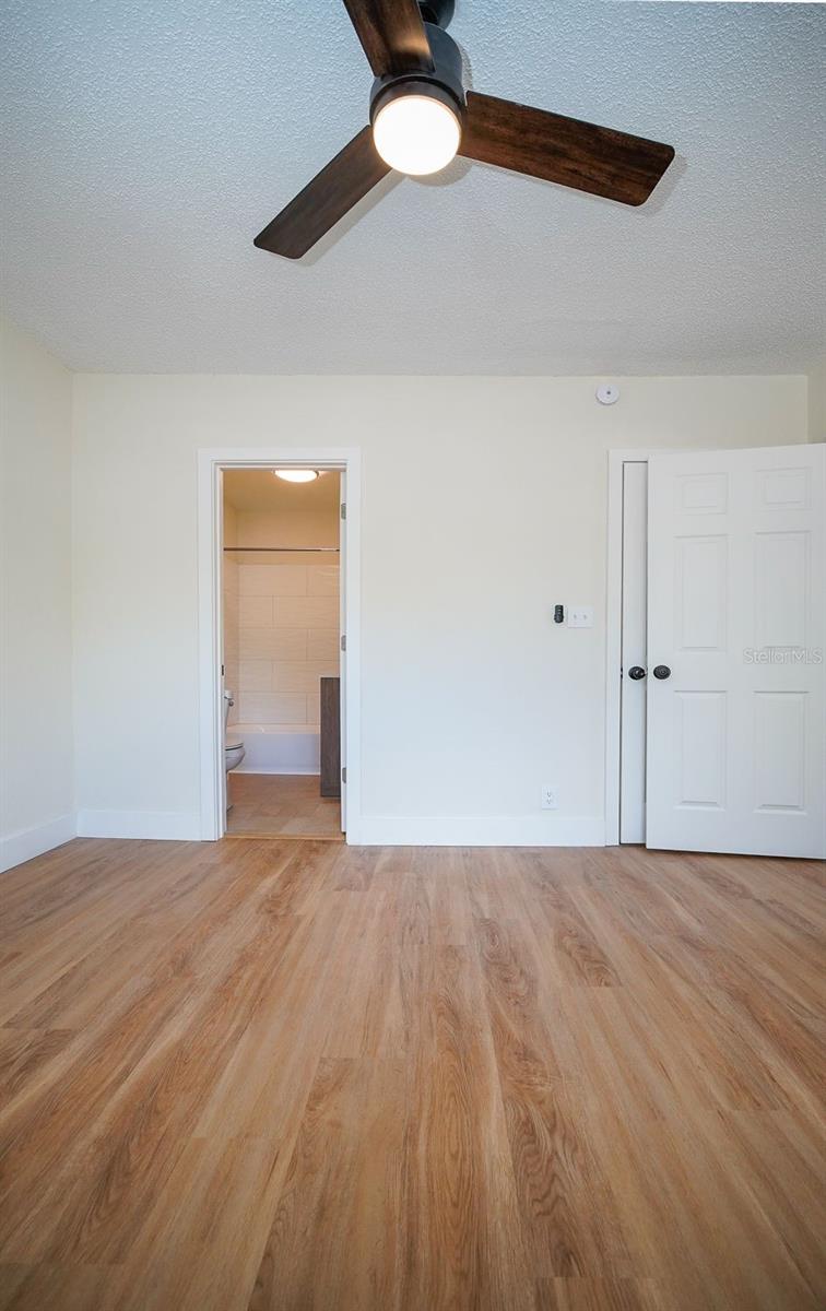 Image 53 of 94 For 546 16th Avenue S