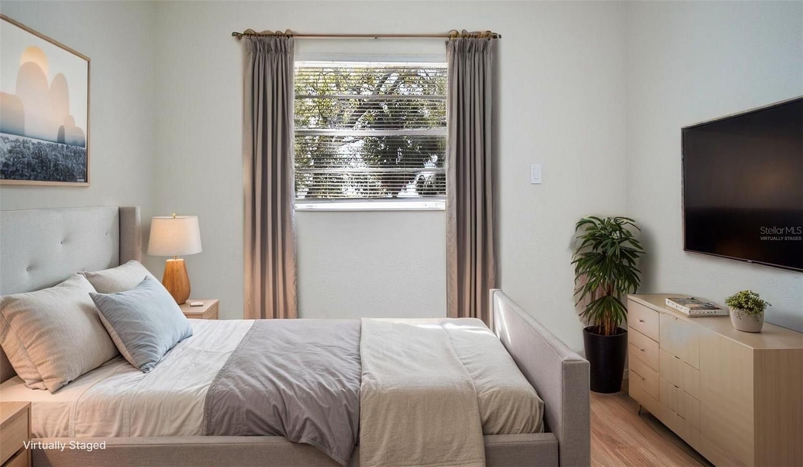 Image 62 of 94 For 546 16th Avenue S