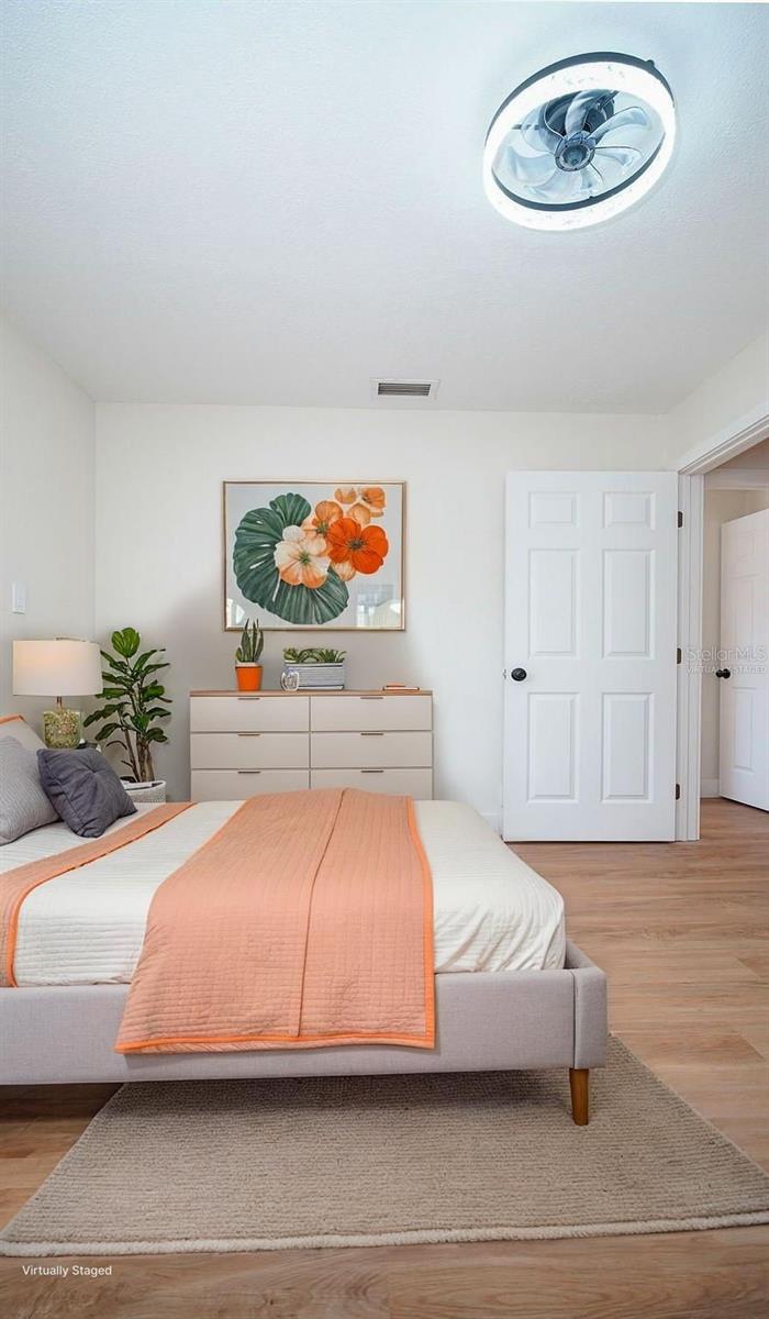 Image 73 of 94 For 546 16th Avenue S