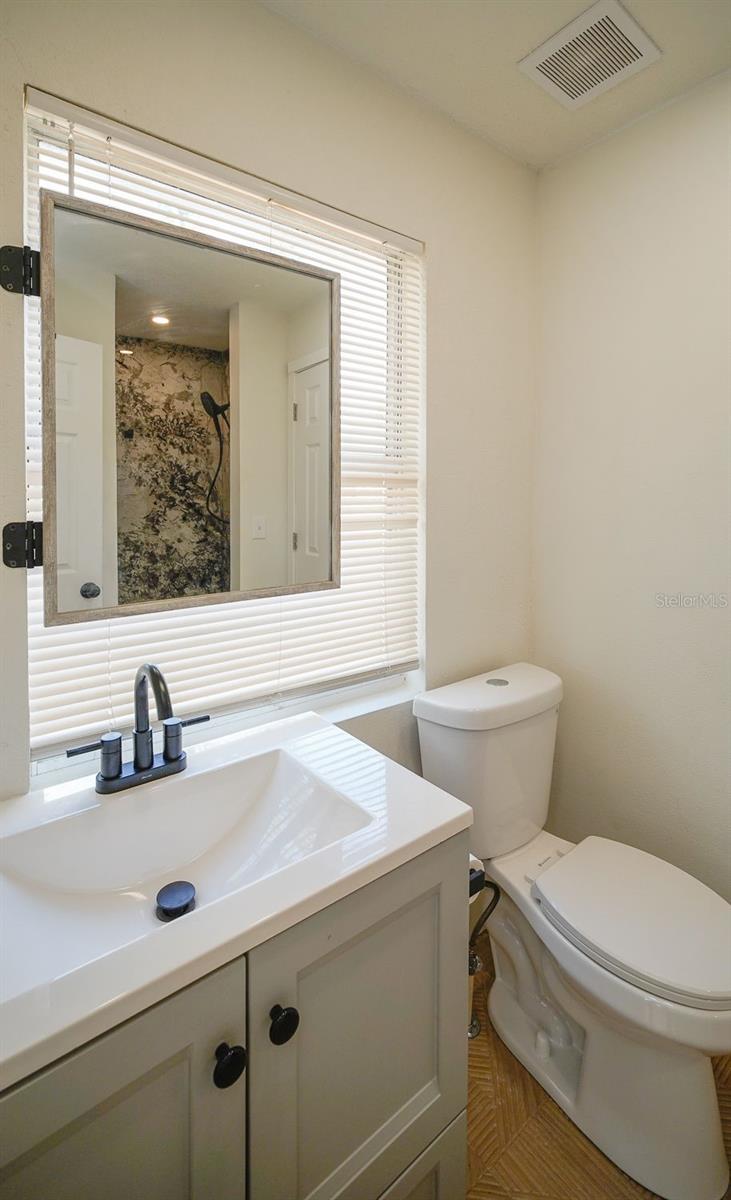 Image 84 of 94 For 546 16th Avenue S