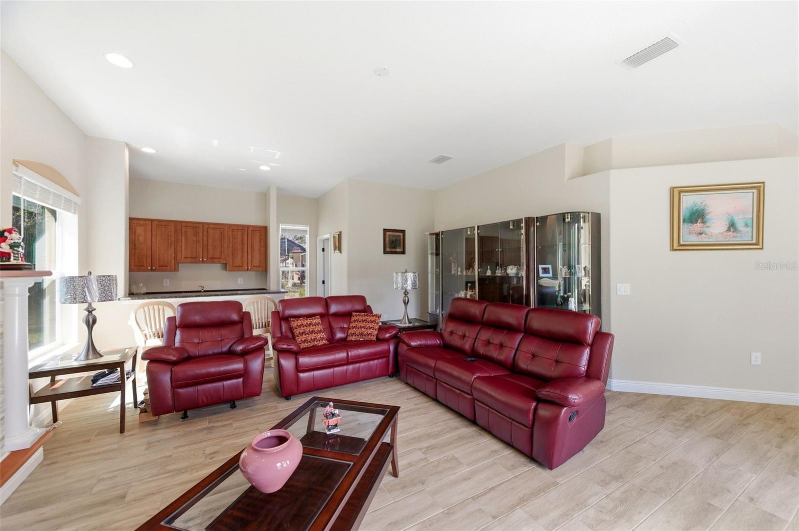 Image 17 of 87 For 4453 Lake In The Woods Drive