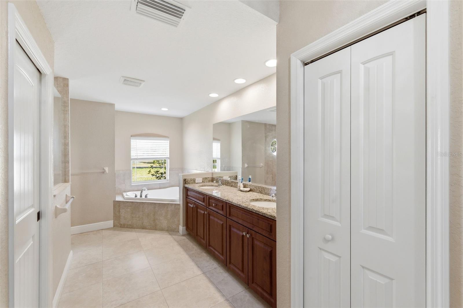 Image 26 of 87 For 4453 Lake In The Woods Drive