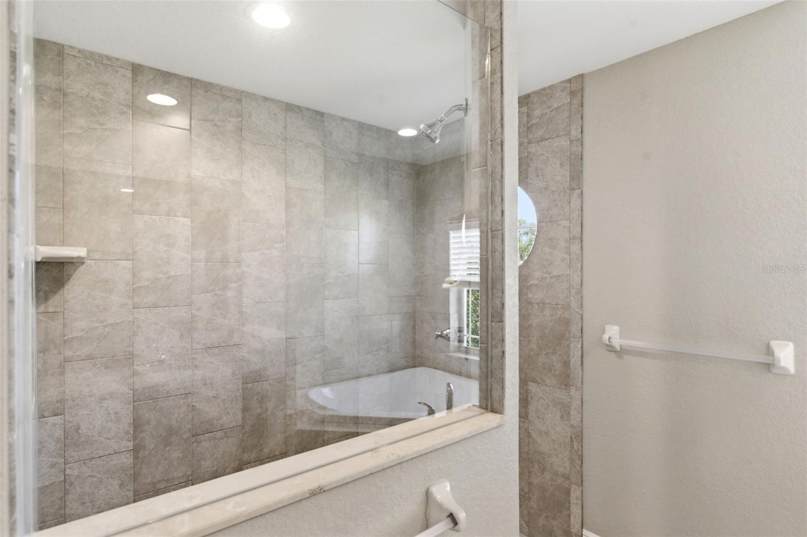 Image 29 of 87 For 4453 Lake In The Woods Drive