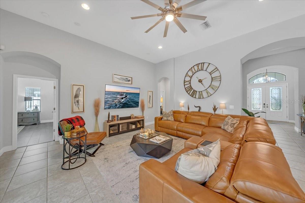 Image 15 of 38 For 13818 Moonstone Canyon Drive