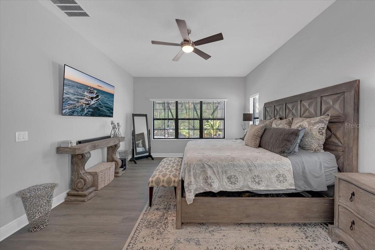 Image 19 of 38 For 13818 Moonstone Canyon Drive