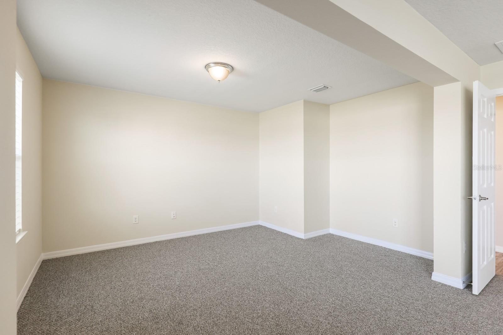 Image 23 of 44 For 13441 Palmera Vista Drive