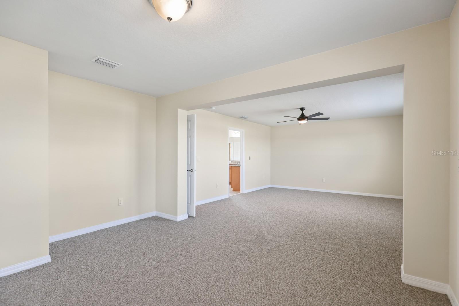 Image 24 of 44 For 13441 Palmera Vista Drive