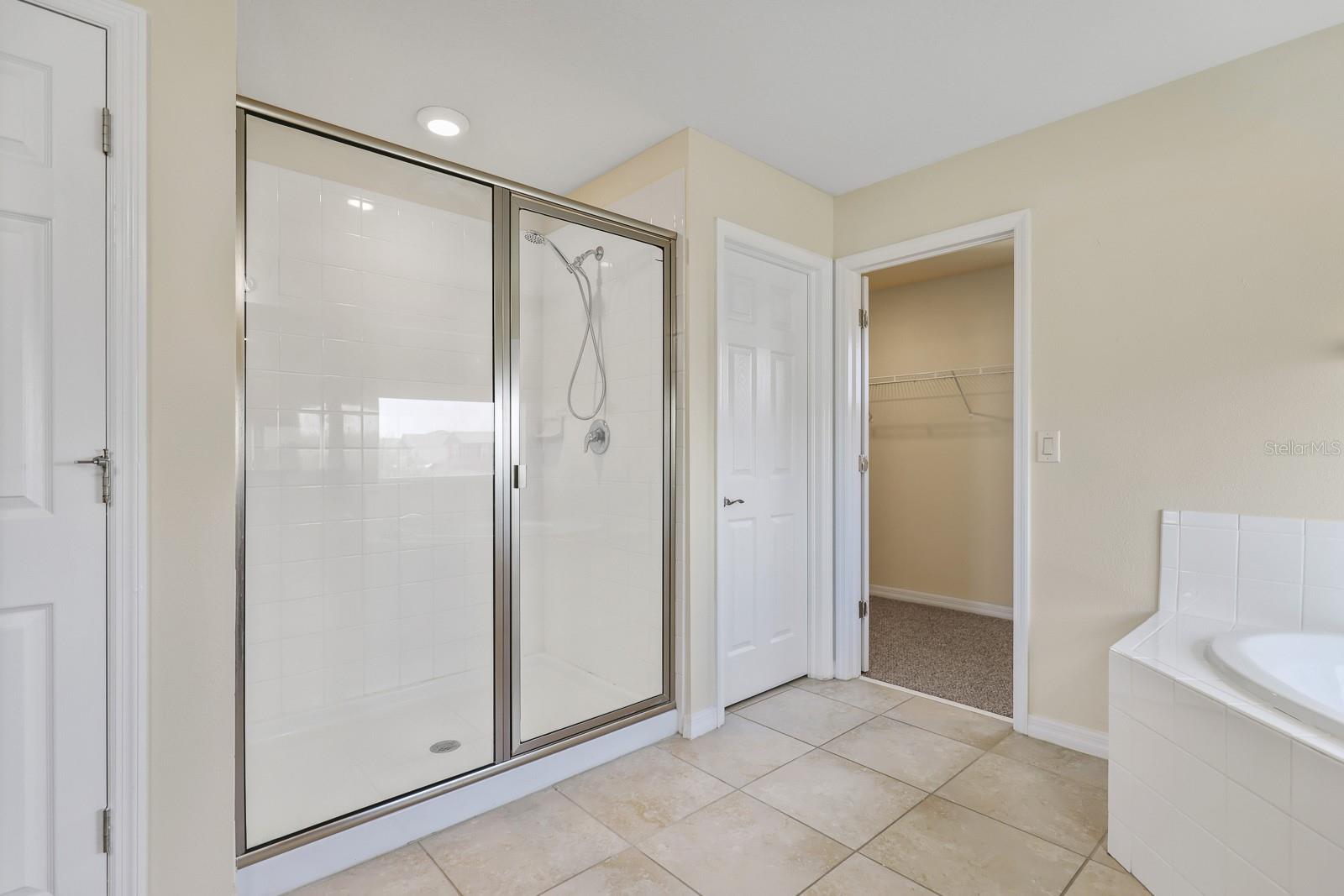 Image 27 of 44 For 13441 Palmera Vista Drive