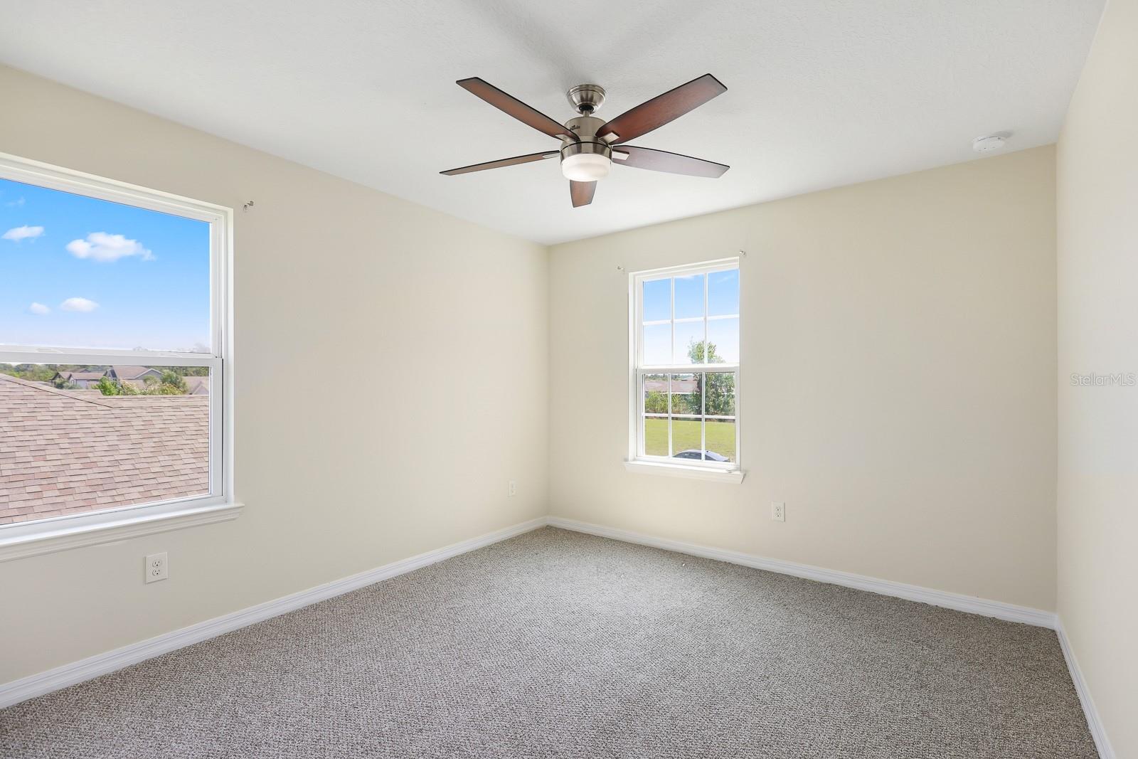 Image 33 of 44 For 13441 Palmera Vista Drive