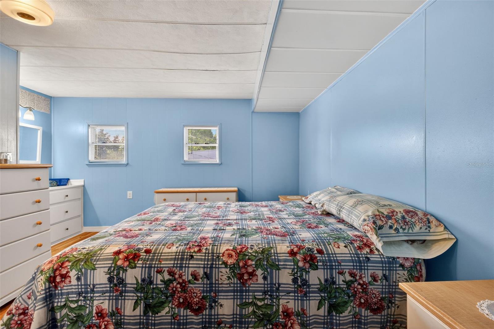 Image 16 of 32 For 39136 Flora Avenue