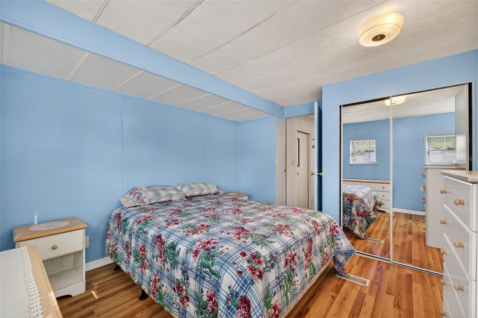 Image 21 of 32 For 39136 Flora Avenue