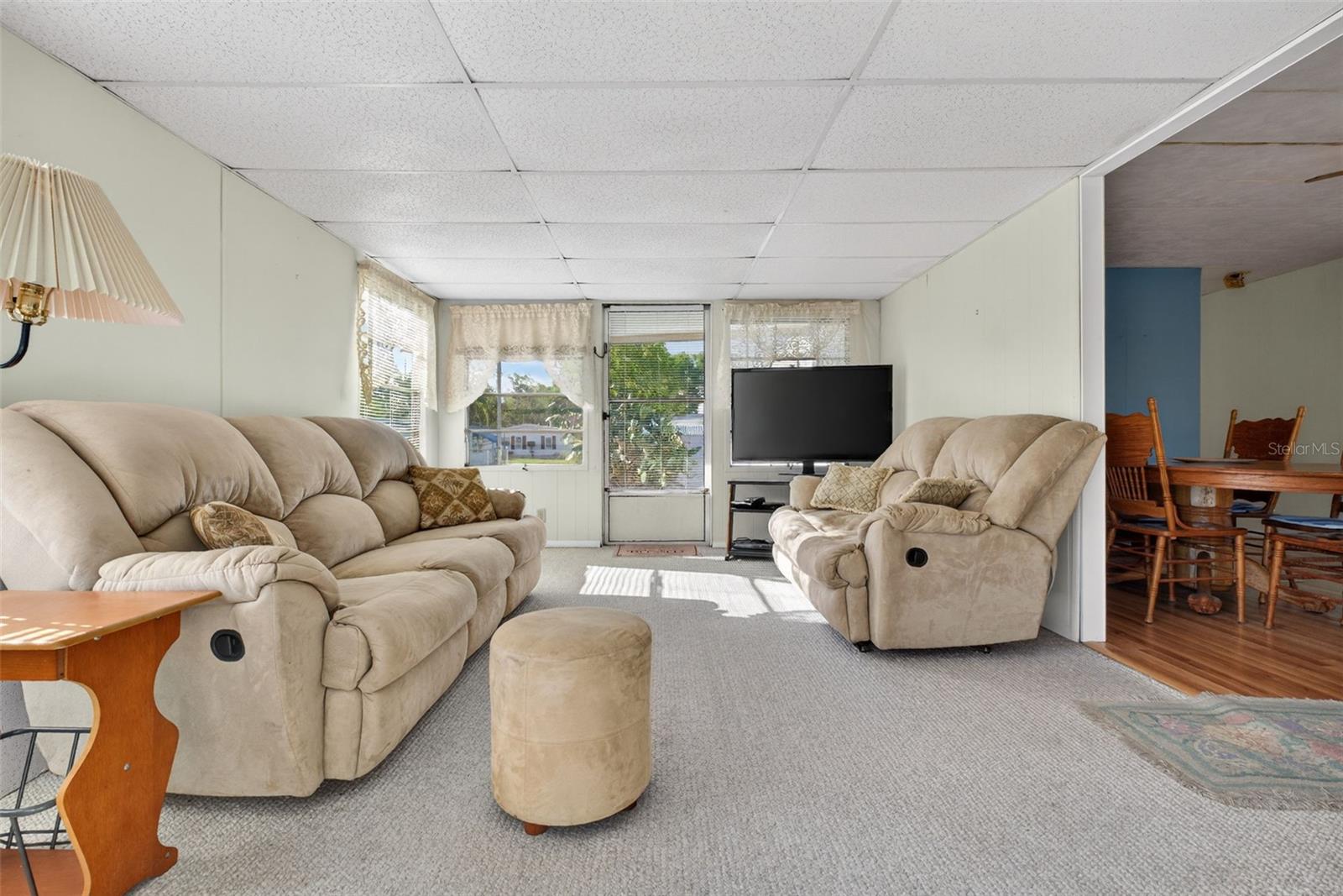 Image 9 of 32 For 39136 Flora Avenue