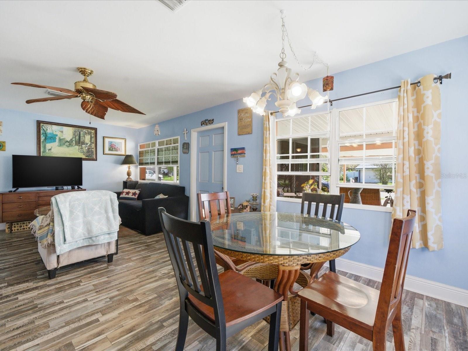 Image 22 of 35 For 10698 106th Street