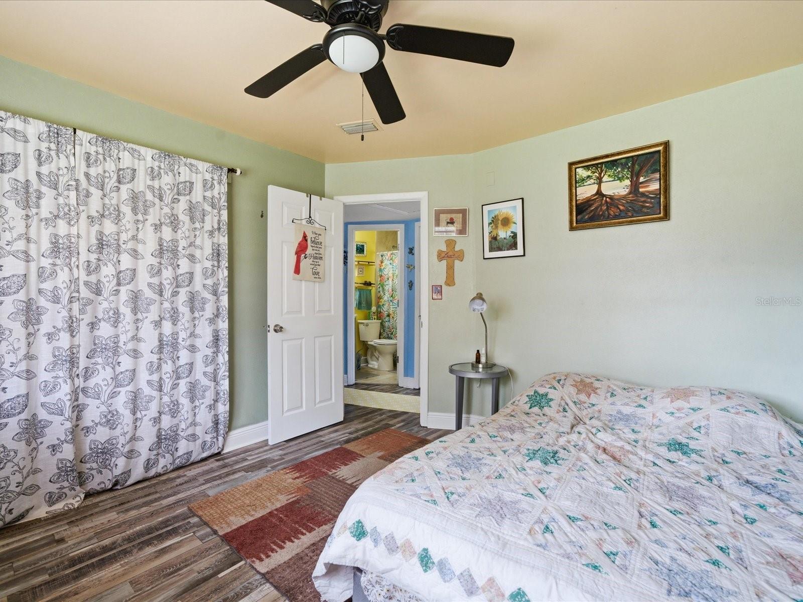 Image 26 of 35 For 10698 106th Street