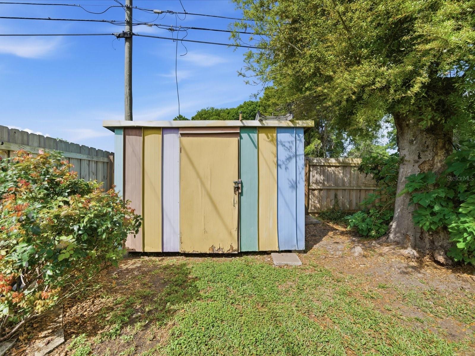 Image 32 of 35 For 10698 106th Street