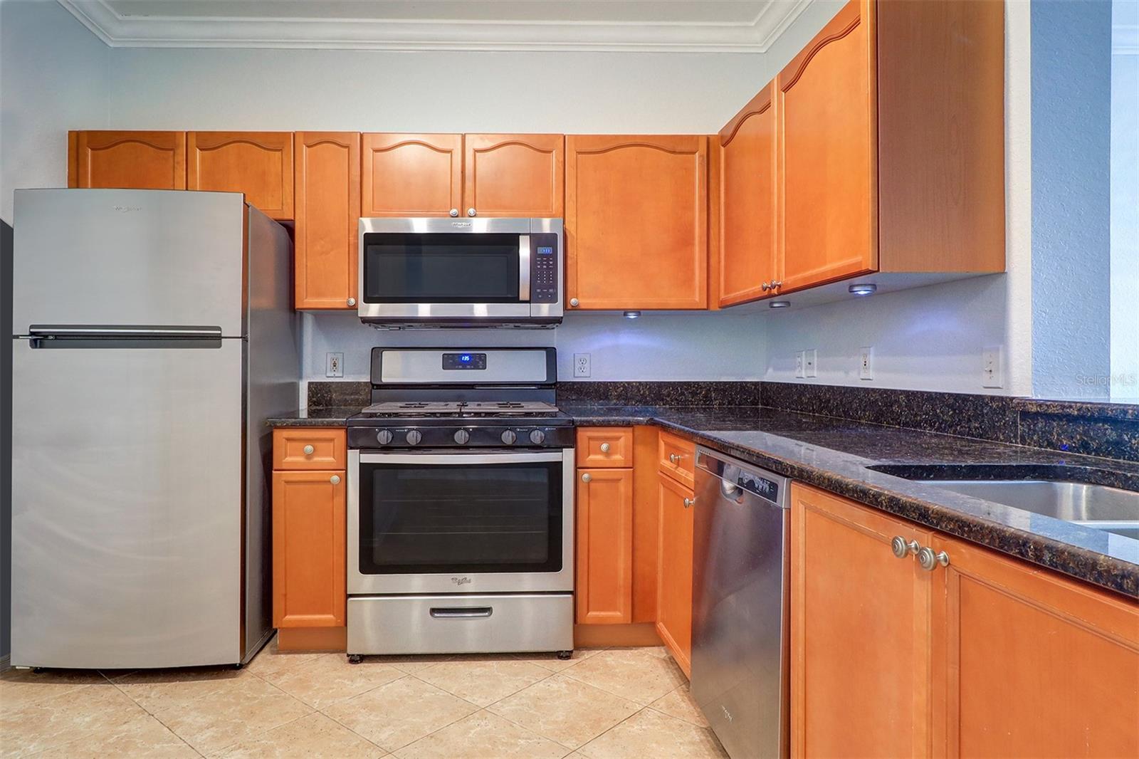 Image 10 of 49 For 2722 Via Tivoli  422b