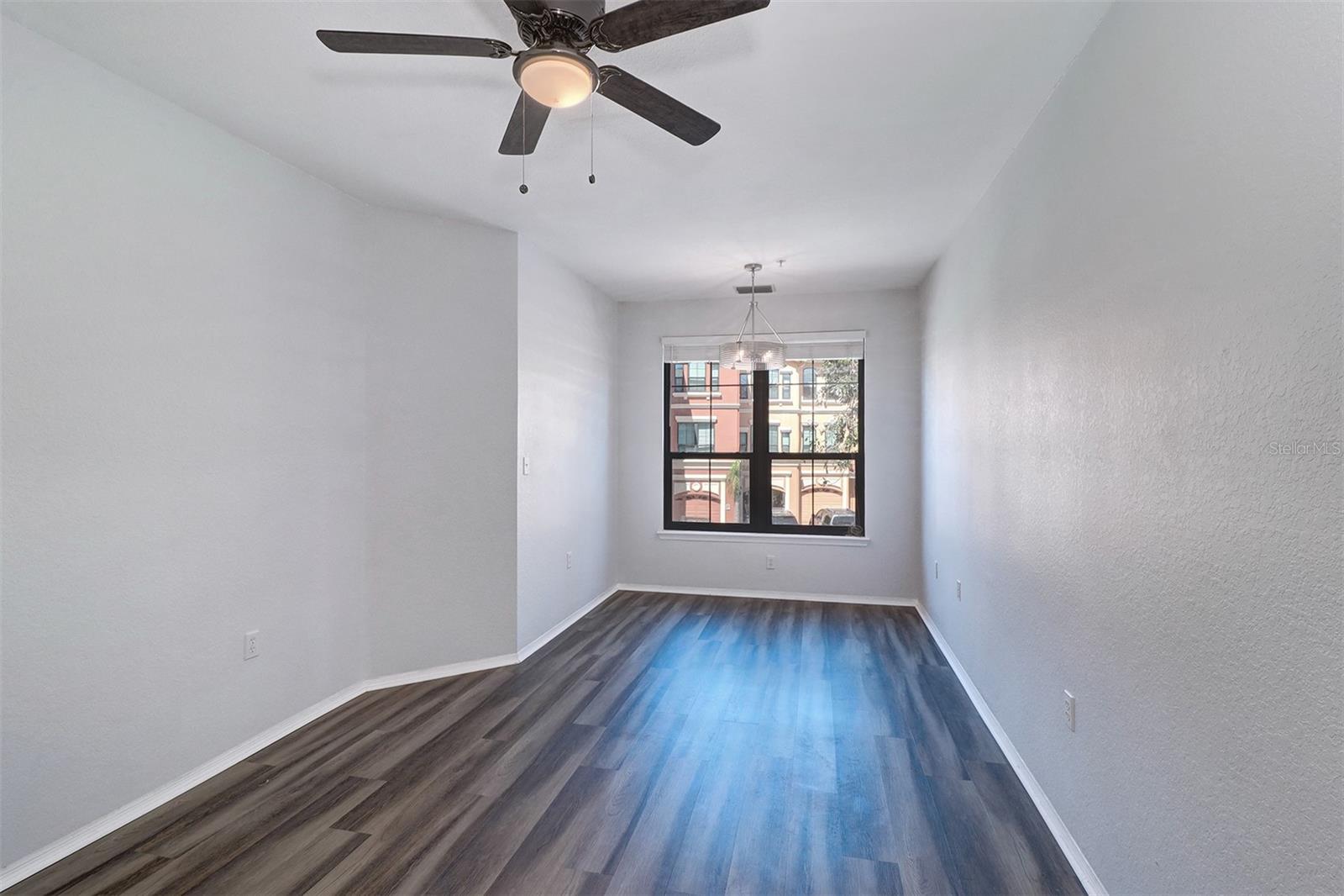 Image 15 of 49 For 2722 Via Tivoli  422b