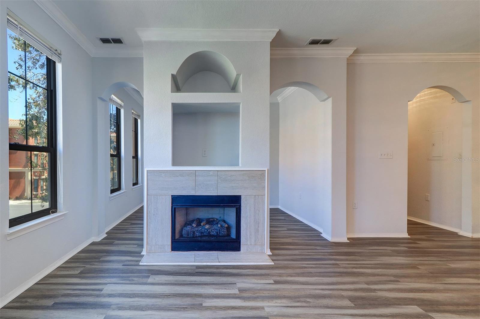 Image 6 of 49 For 2722 Via Tivoli  422b