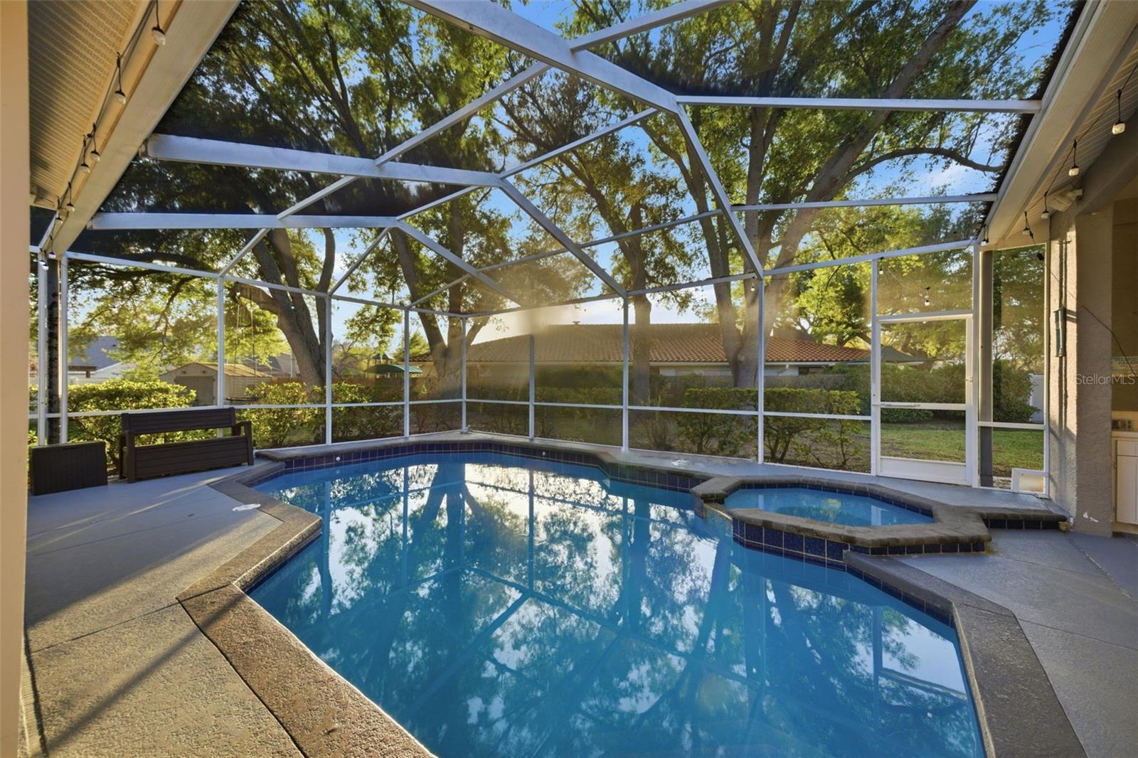 Listing photo id 43 for 18302 Saint James Court