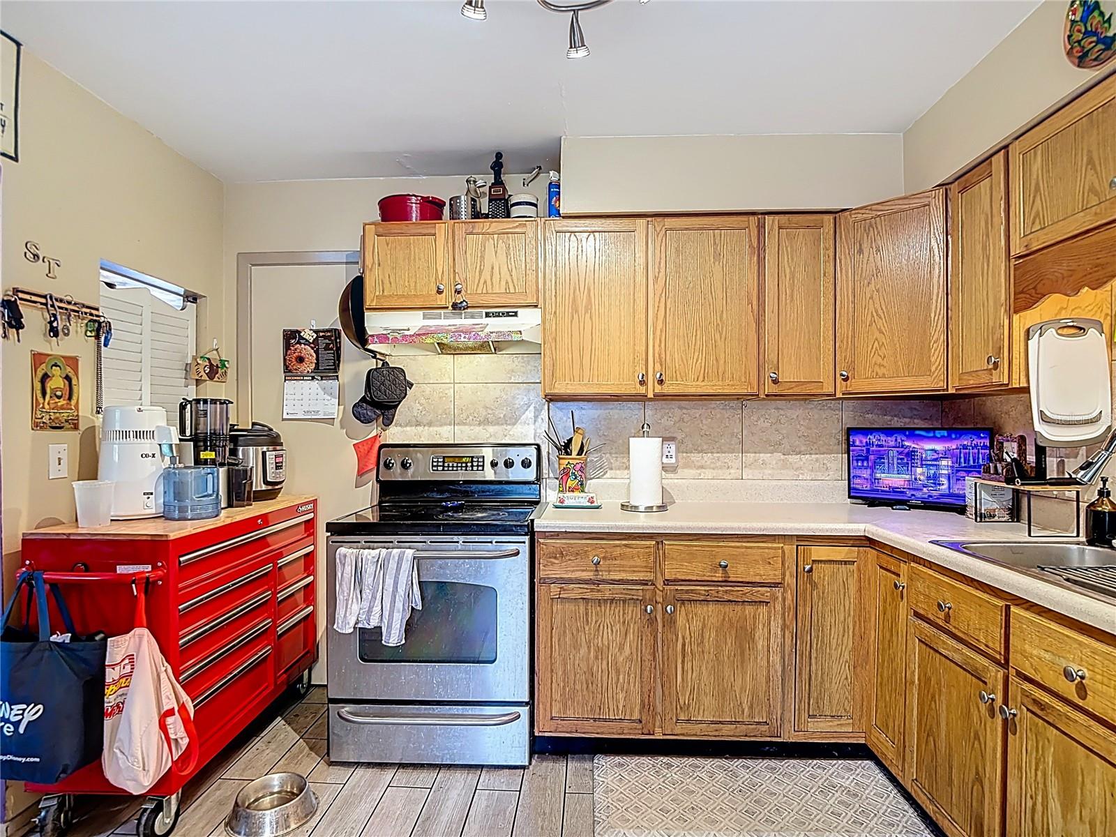 Image 11 of 64 For 201 Mason Street