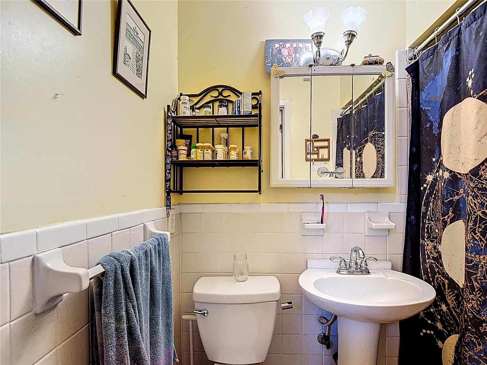 Image 20 of 64 For 201 Mason Street