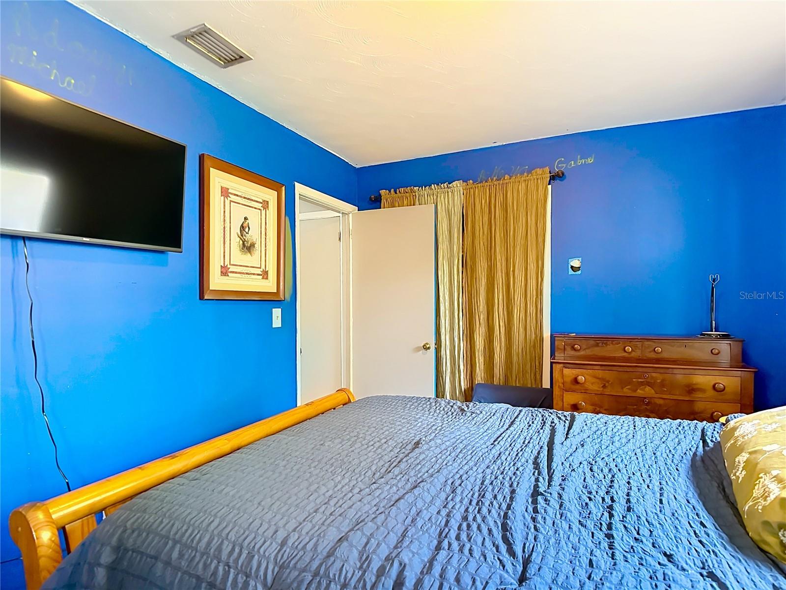 Image 34 of 64 For 201 Mason Street