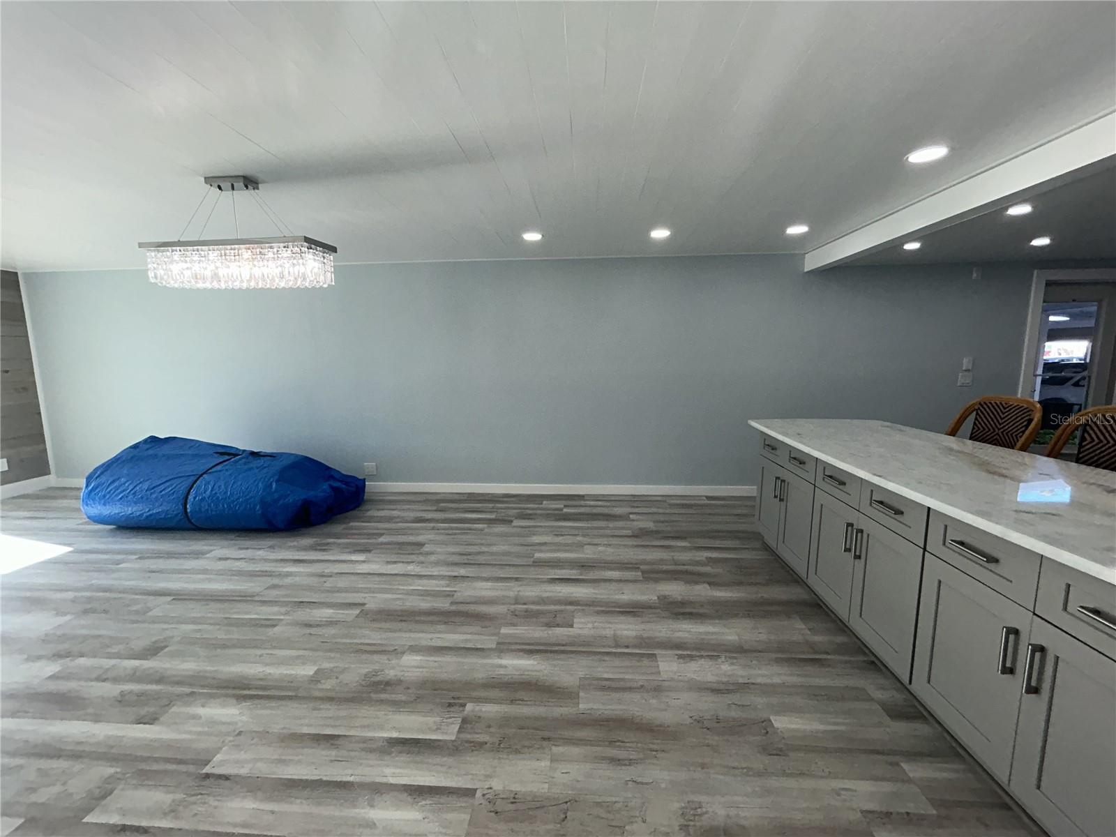 Image 10 of 53 For 7625 Sun Island Drive S 108