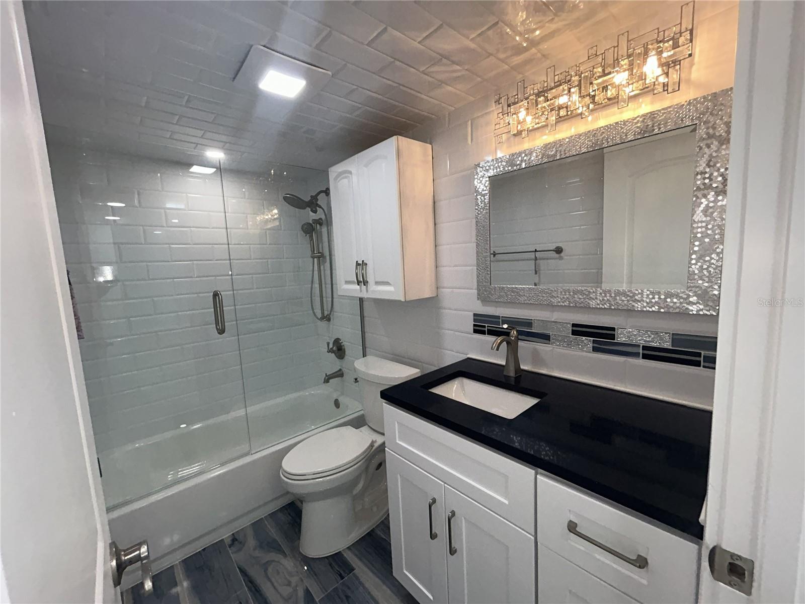 Image 17 of 53 For 7625 Sun Island Drive S 108