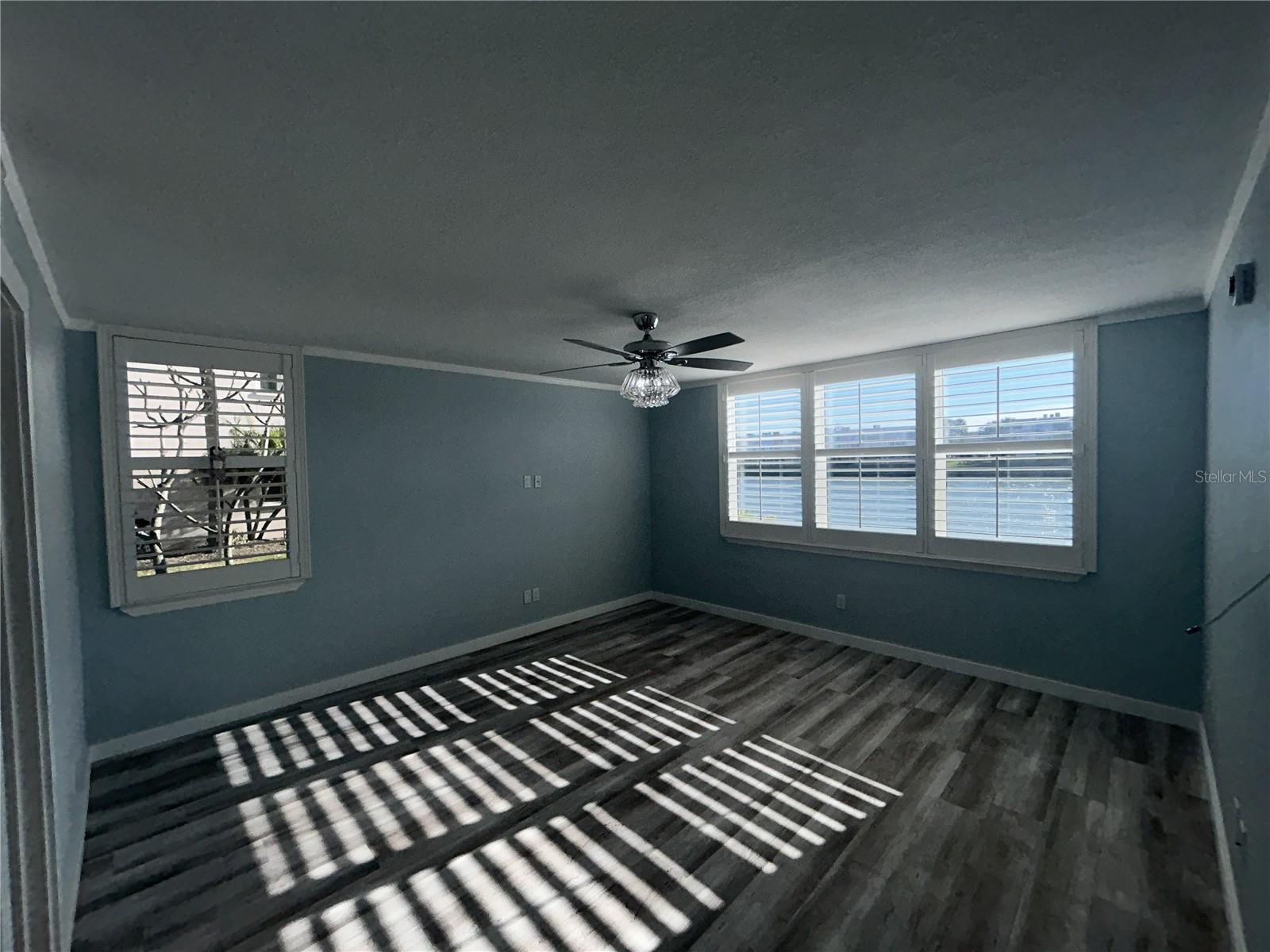 Image 19 of 53 For 7625 Sun Island Drive S 108